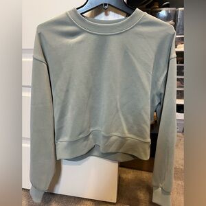 Lululemon women’s Mint Sweatshirt